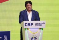 Presidente da CBF peita Conmebol e questiona ações brandas contra racismo