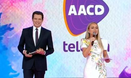 Eliana participou do Teleton na sexta-feira (8)