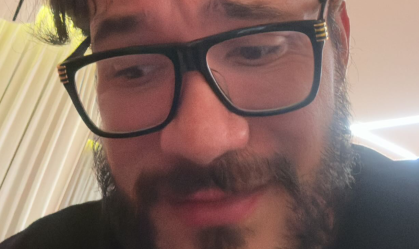 Eliezer diz que perdeu umbigo do filho com Viih Tube: "Foram os cachorros"