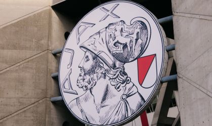 Novo escudo do Ajax