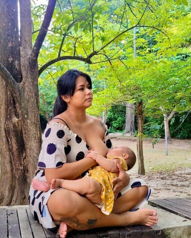 Atriz de "Tainá", Eunice Baiá, compartilha registros com a filha • Instagram/Eunice Baía