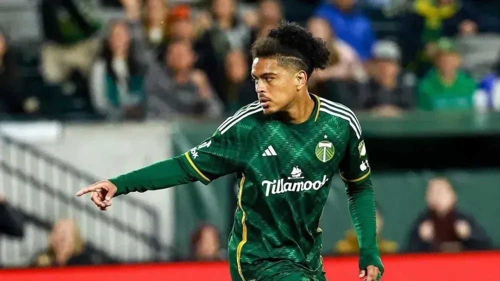 Evander, revelado pelo Vasco, defende o Portland Timbers