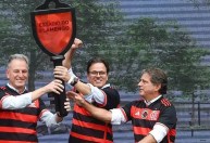 Candidato da situação descarta homenagem a Zico em futuro estádio do Flamengo