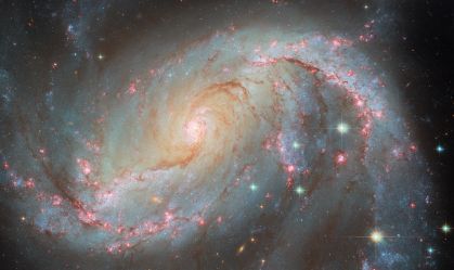 Show de luzes: telescópio Hubble captura galáxia brilhante; veja