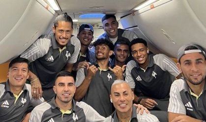 Galo desembarcou em Buenos Aires para a final da Libertadores