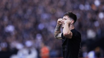 Garro marcou dois gols e deu assistência contra o Vasco