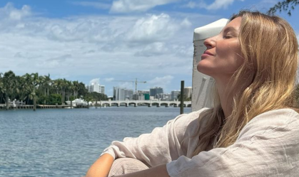 Grávida, Gisele Bündchen compartilha reflexão: "Não existe manual para a vida"