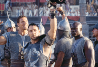 Russell Crowe queria ressuscitar personagem para "Gladiador 2", diz diretor