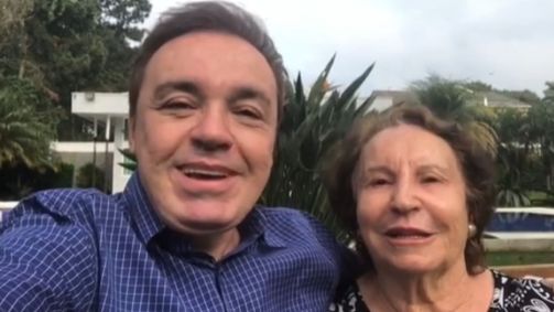 Maria do Céu, mãe de Gugu, conta que o filho tinha aneurisma