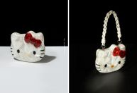 Hello Kitty 50 anos: marca reinventa clássico e lança bolsa em madrepérola