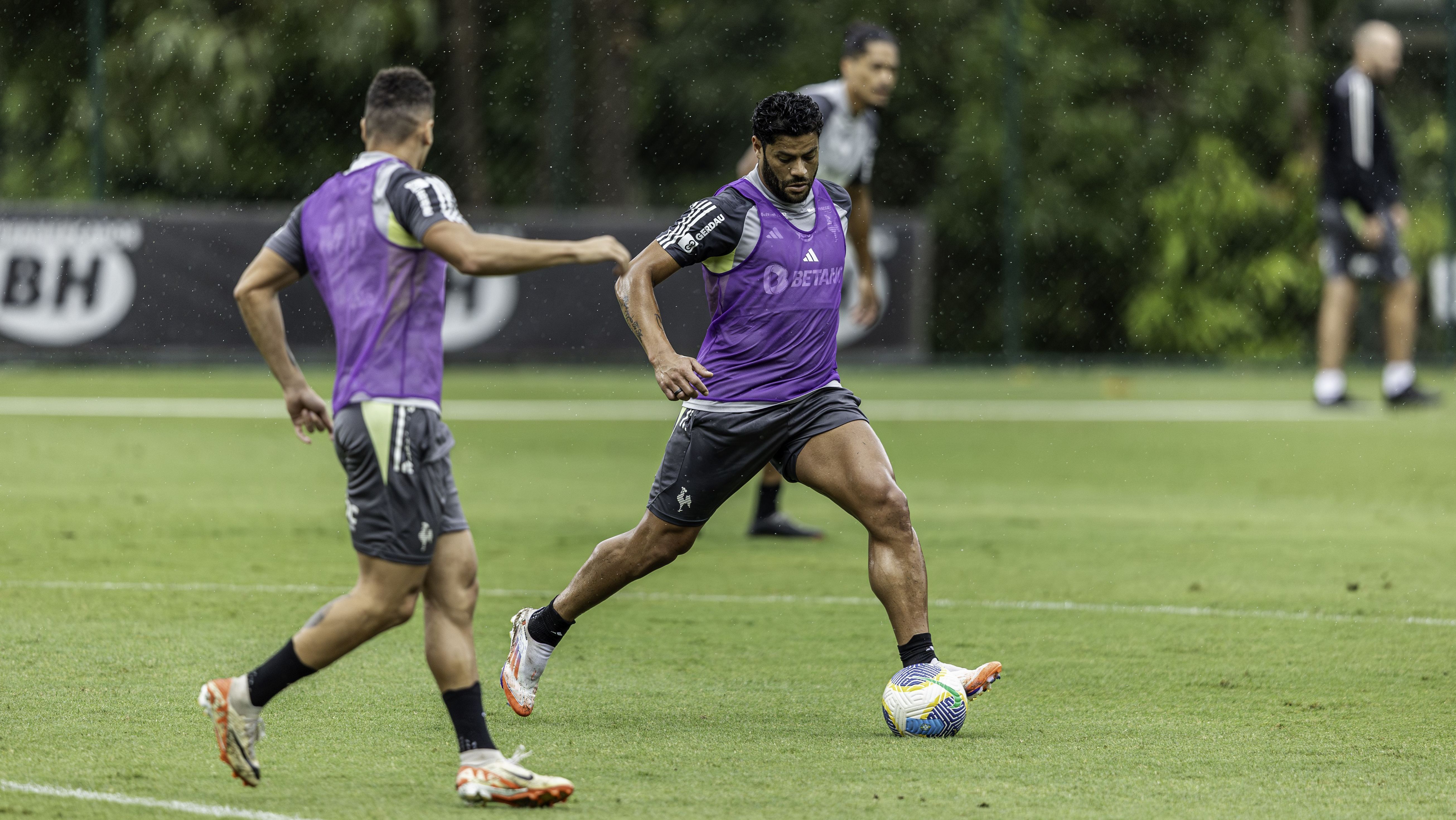 Hulk em treino do Atlético-MG