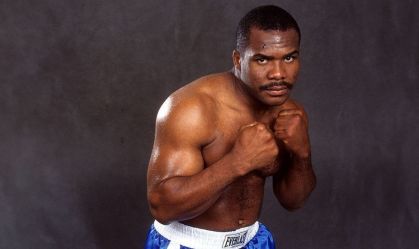 Ike Ibeabuchi fez sucesso na categoria peso pesado do boxe