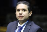 Hugo tenta fazer "choque de gestão" e evidencia diferenças com Lira