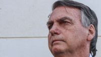 Exames de Bolsonaro indicam quadro de pneumonia viral, diz médico