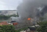 Vídeo: incêndio atinge fábrica de pães em Belo Horizonte (MG)