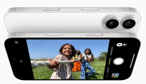 A imagem apresenta frente e verso do celular iPhone 16, da Apple.