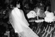 Jade Magalhães usa vestido "moderno e leve" em casamento com Luan Santana