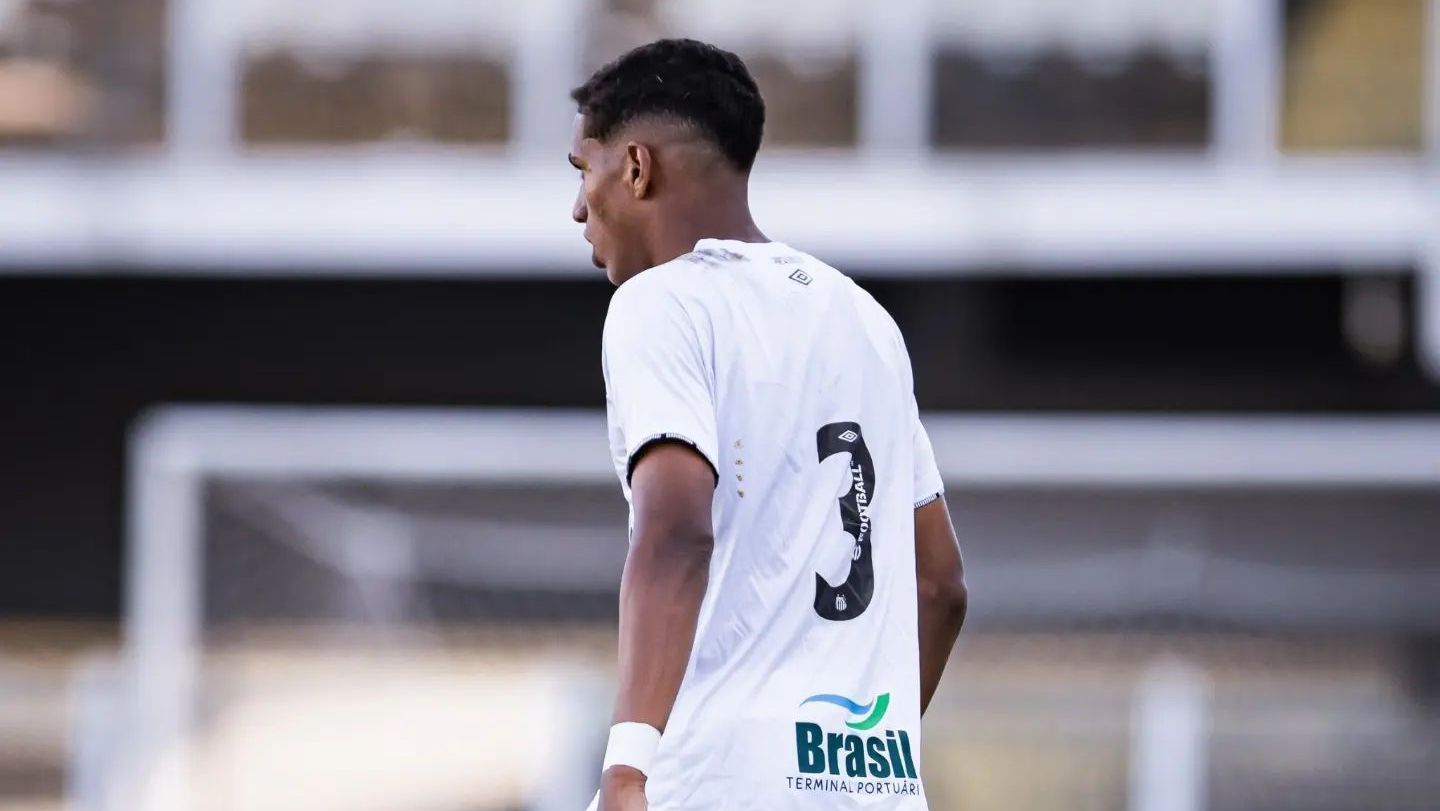 João Victor Souza, lateral do Santos