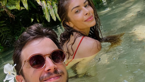 Atriz desabafou em um vídeo comentando que está viajando em família e ficou decepcionada com as “fofocas de romance sem fundamento”