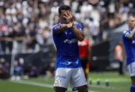 Cruzeiro fecha patrocínios pontuais para final da Copa Sul-Americana
