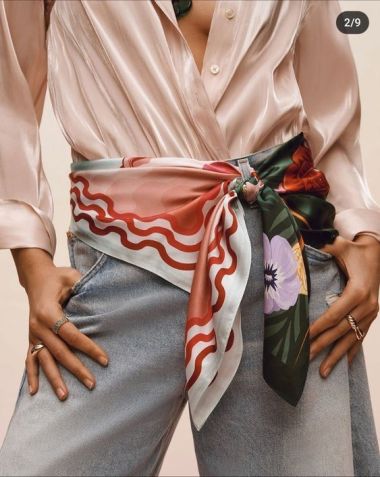 Lenço com jens • Reprodução/Pinterest