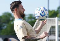 Messi faz análise sobre Barcelona e diz que pretende voltar à Espanha