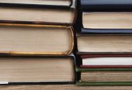 Livros impressos ainda são preferidos dos brasileiros, segundo pesquisa