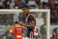 São Paulo deseja permanência, mas Luiz Gustavo mantém futuro aberto