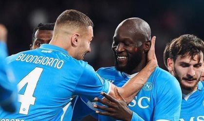 Líder da Serie A, Napoli tentará quebrar invencibilidade da Juventus