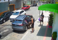 "Gangue da Fiorino": mulher salva criança que seria levada em roubo de carro em BH; veja vídeo