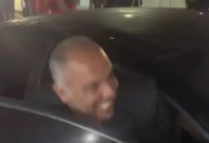 Marcos Braz é hostilizado por torcedores do Flamengo após anúncio da saída de Gabigol; veja
