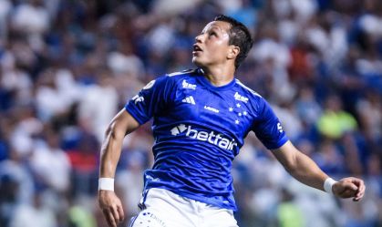 Marlon explica por que barreira do Cruzeiro "abriu" em gol do Flamengo