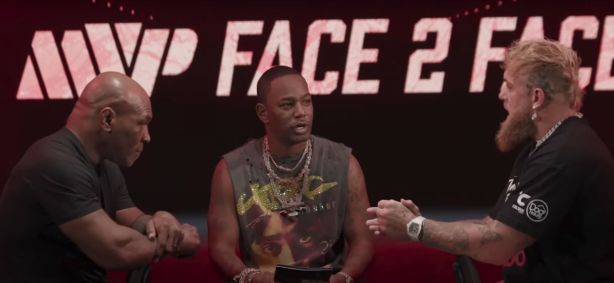 Mike Tyson e Jake Paul participaram de um programa no YouTube