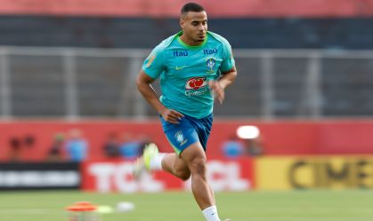 Murillo em treino pela Seleção