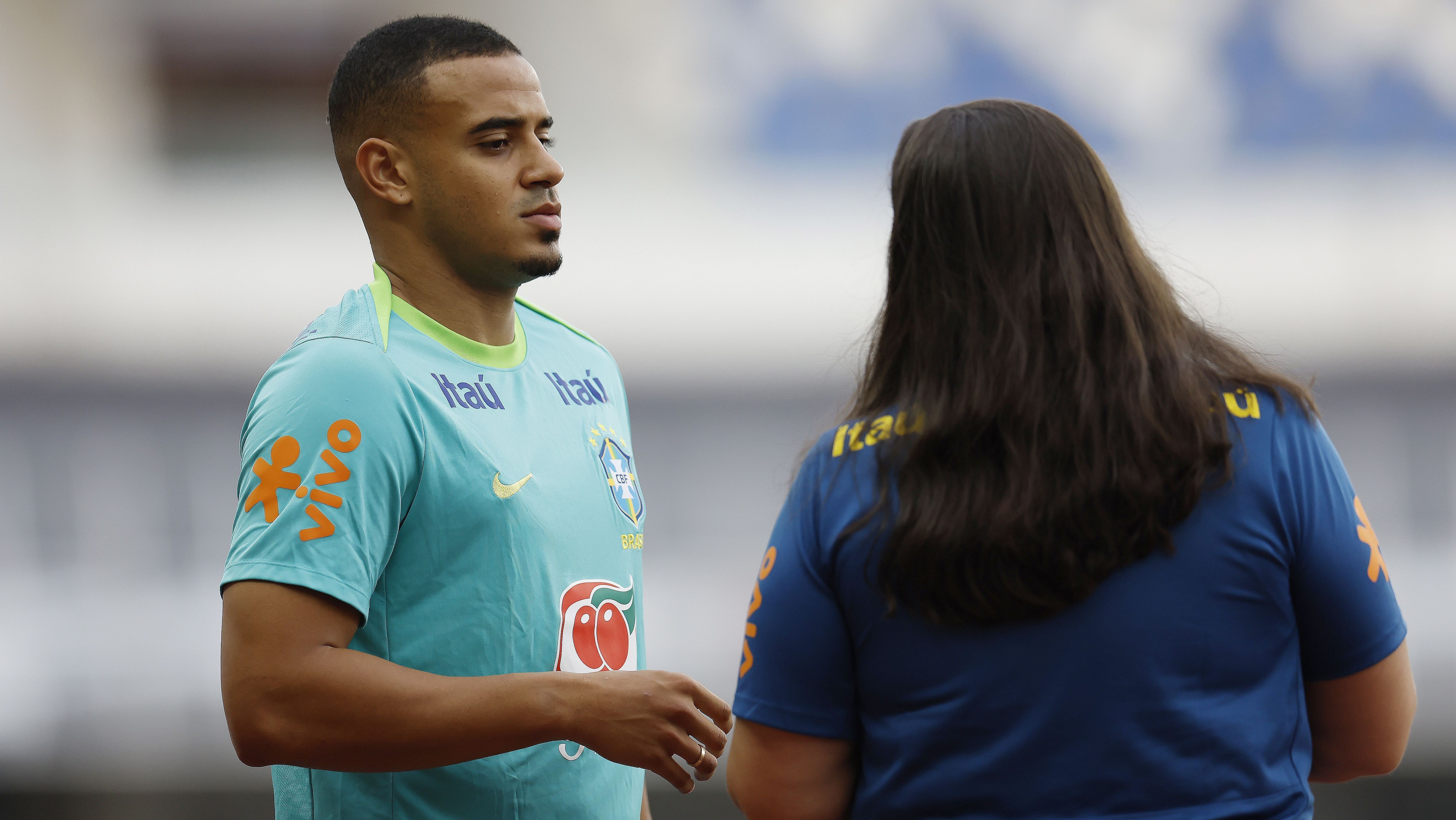 Murillo em treino da Seleção Brasileira