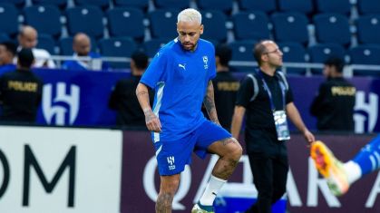 Neymar em aquecimento do Al-Hilal