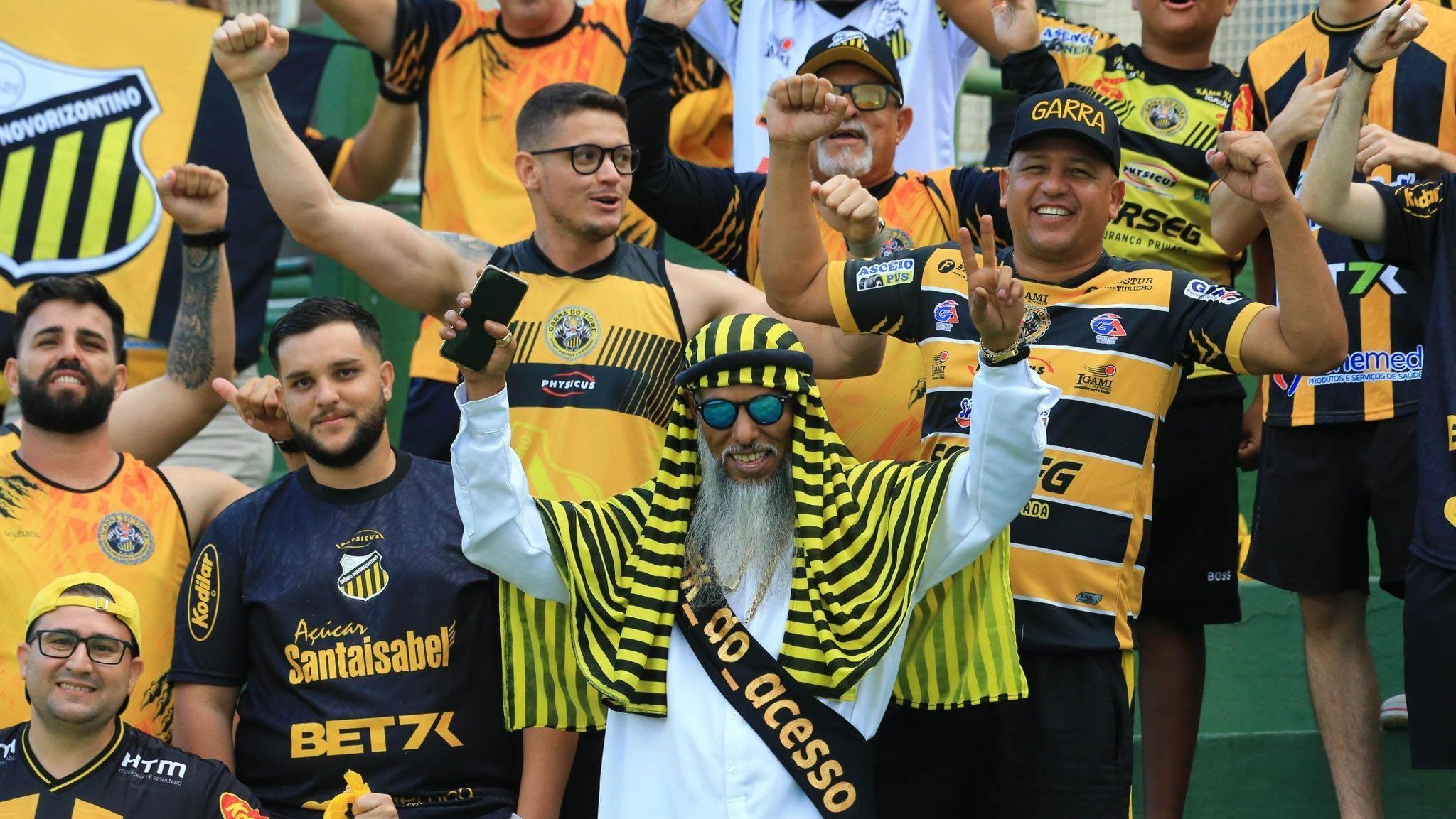 Torcedores do Novorizontino durante o jogo contra o Goiás