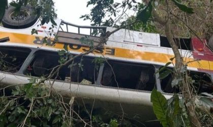 Prefeitura veta tráfego de ônibus em estrada de Alagoas após acidente fatal