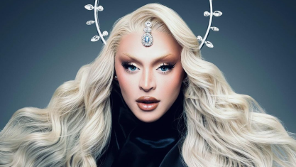 Em mais de duas décadas de carreira Pabllo Vittar acumula prêmios, hits e recordes, sendo considerada uma das drag queens mais populares do mundo