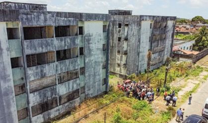Prédios-caixão: mutirão no Grande Recife busca indenizar 1.908 famílias