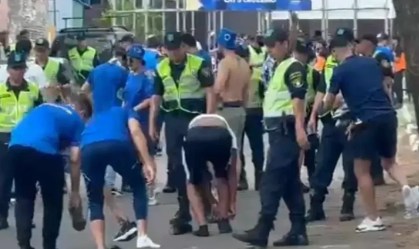 Racing x Cruzeiro: polícia paraguaia usa bafômetro e faz cinco revistas antes da final