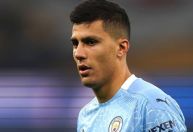 Jornal inglês avalia brasileiro como opção para vaga de Rodri no Manchester City