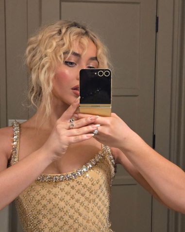 Sabrina é uma das it girls do momento • Instagram/Sabrina Carpenter