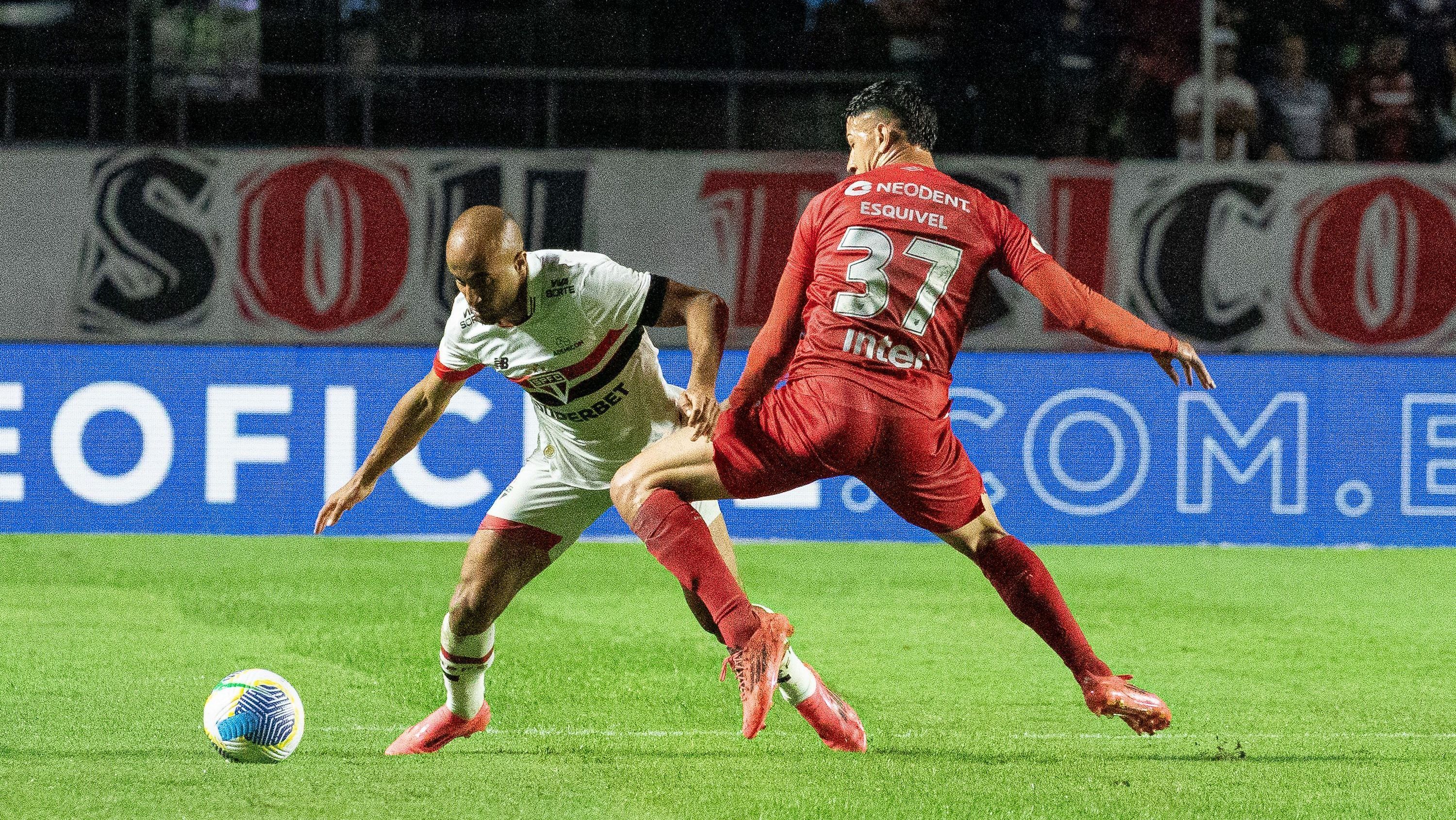 Lance de São Paulo x Athletico-PR pela 33ª rodada do Campeonato Brasileiro