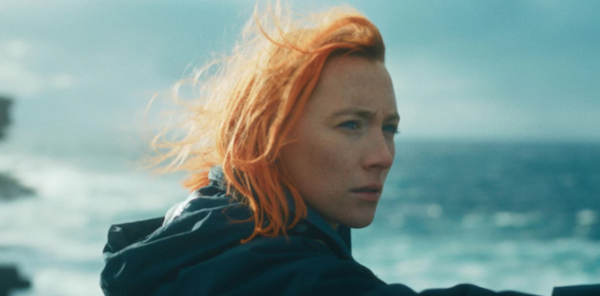 Saoirse Ronan em "The Outrun" • Divulgação
