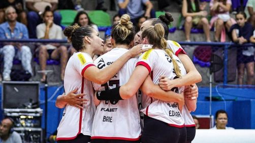 Equipe do Sesc-Flamengo durante jogo contra o Fluminense pela Superliga