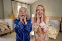 Lindsay Lohan mostra bastidores de "Uma Sexta-Feira Mais Louca Ainda"