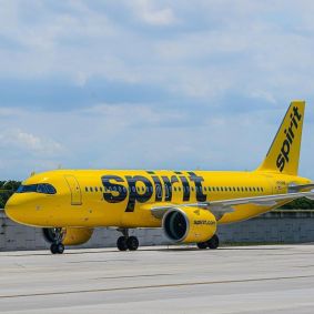 Avião vindo dos EUA é atingido por tiros ao chegar no Haiti