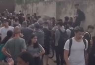 Vídeo: PM usa spray de pimenta contra alunos durante ocupação em escola