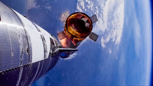 Vista da Starship após o lançamento da Starbase em seu sexto teste de voo, na última terça-feira (19)